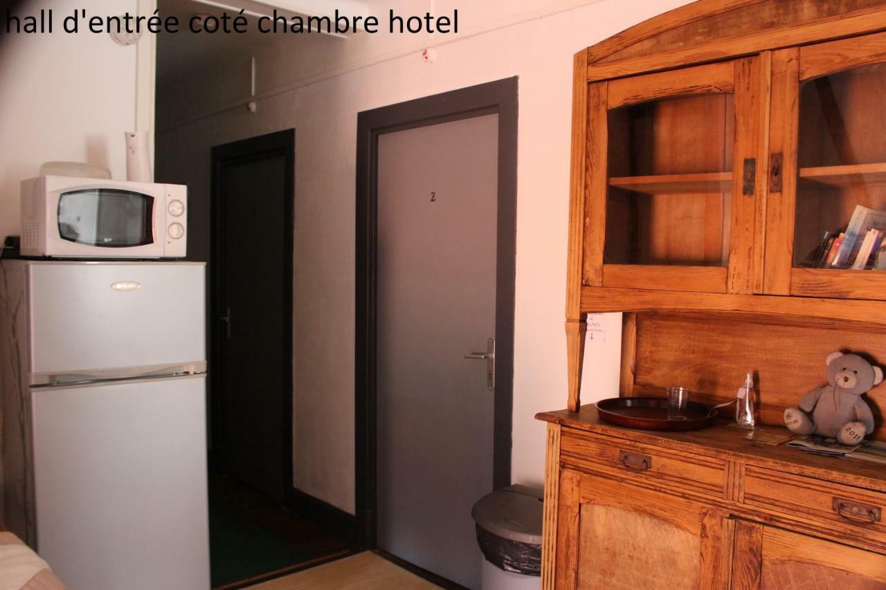 Hôtel le Dervois Montier-en-Der Buitenkant foto