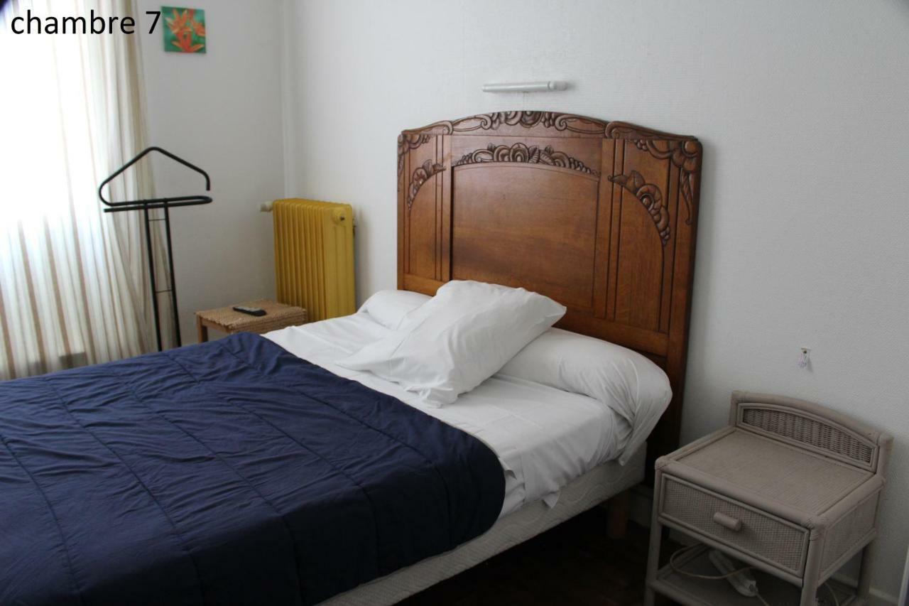 Hôtel le Dervois Montier-en-Der Buitenkant foto